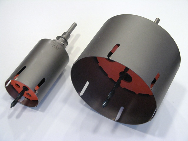 Draufsicht von Kronenbohrer Ø 68 mm und Ø 200 mm 