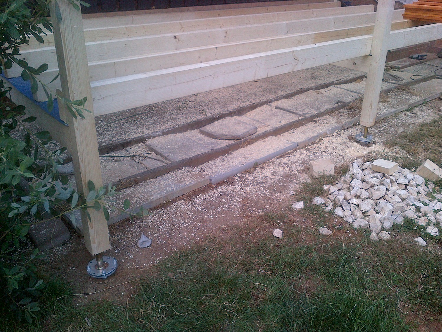 Schraubfundament Anwendung_4 Anwendung Schraubfundamente rund mit Pfosten